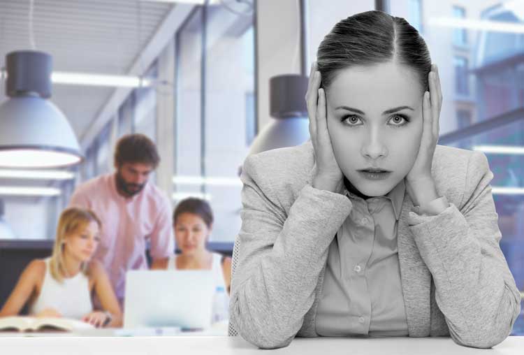 Comment mieux entendre au travail malgré le bruit où les difficultés à entendre les collègues peuvent affecter la communication professionnelle et les performances?